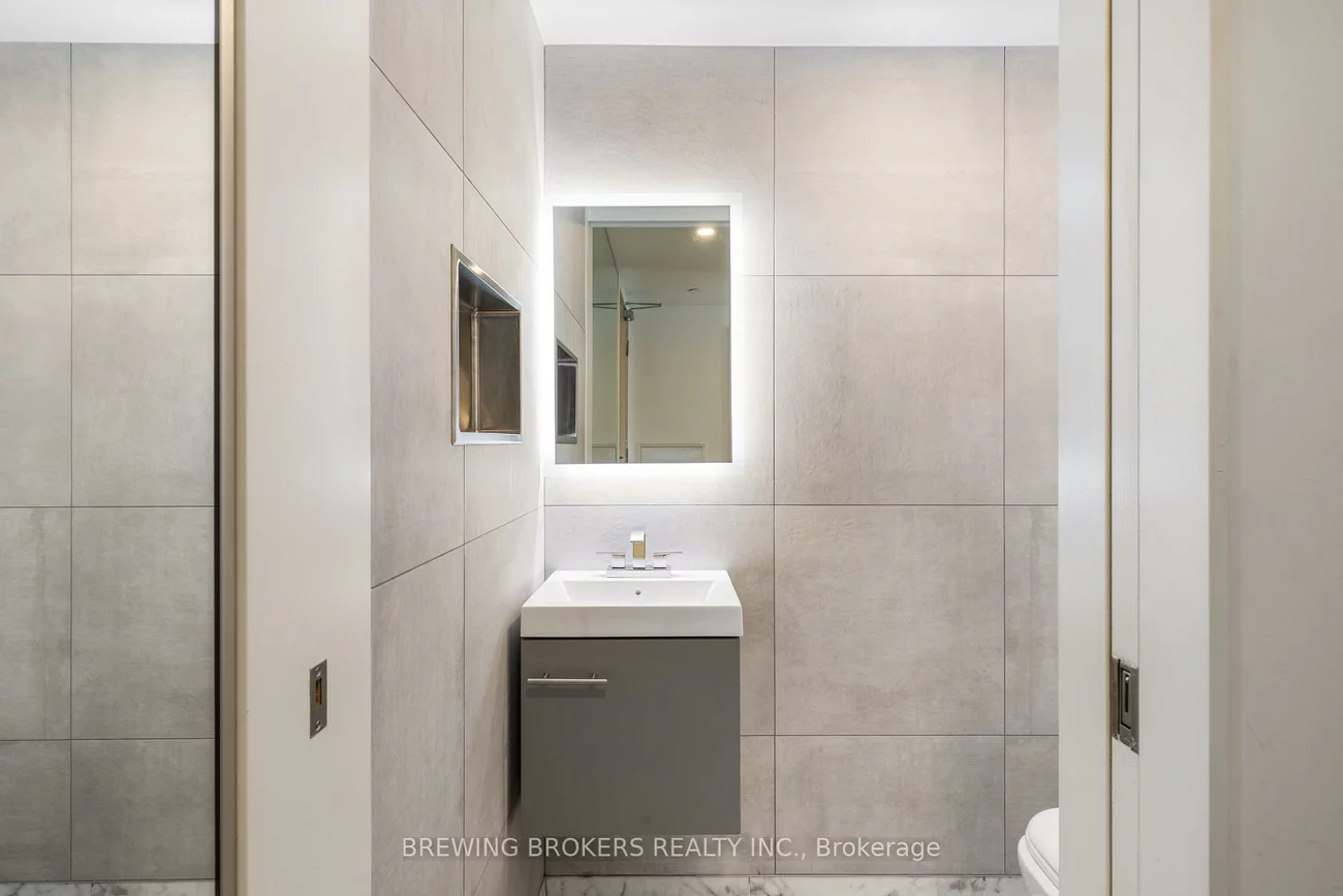 629, King St W, Waterfront Communities C1, Toronto