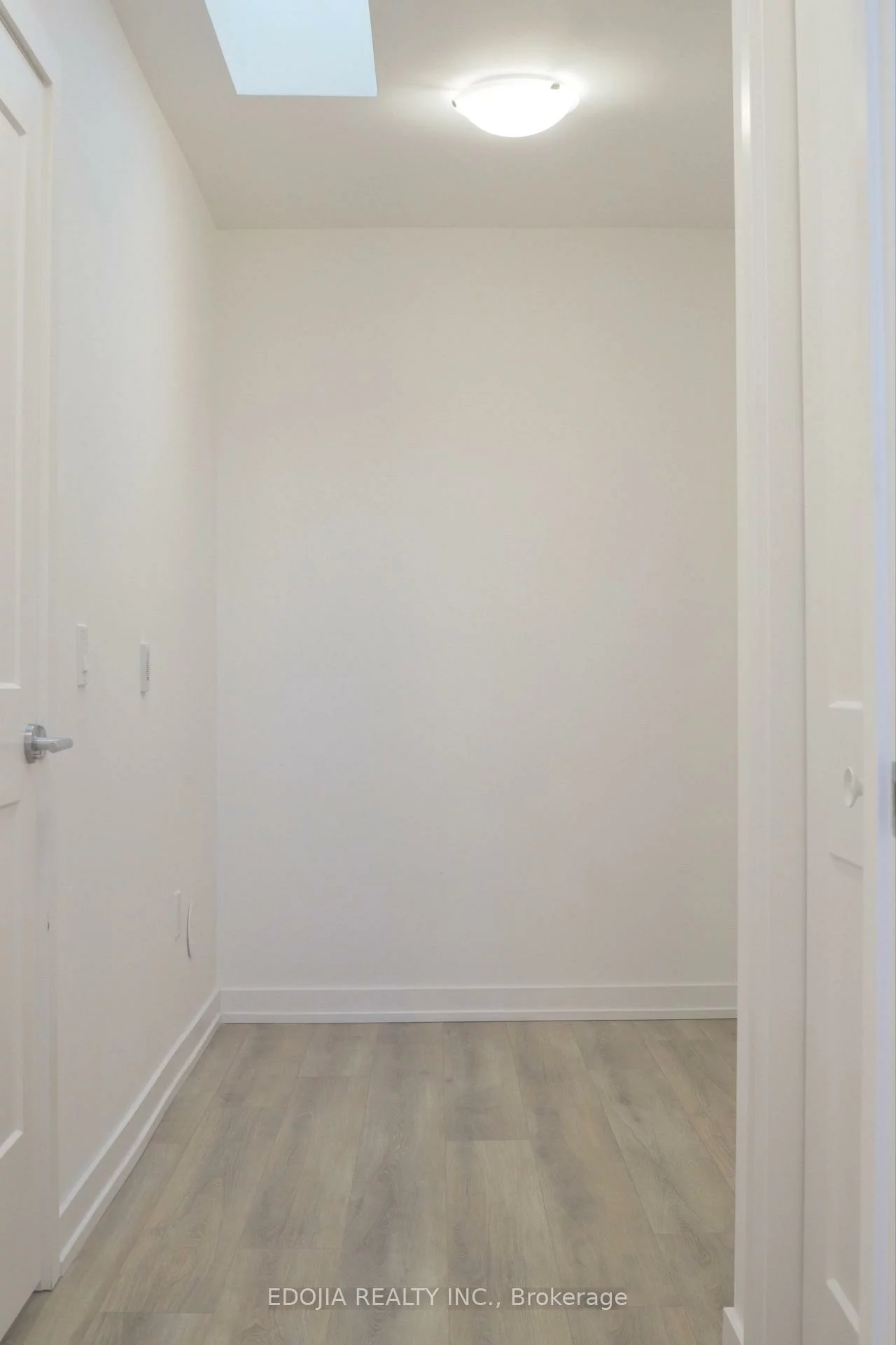 57, Finch, Willowdale West, Toronto