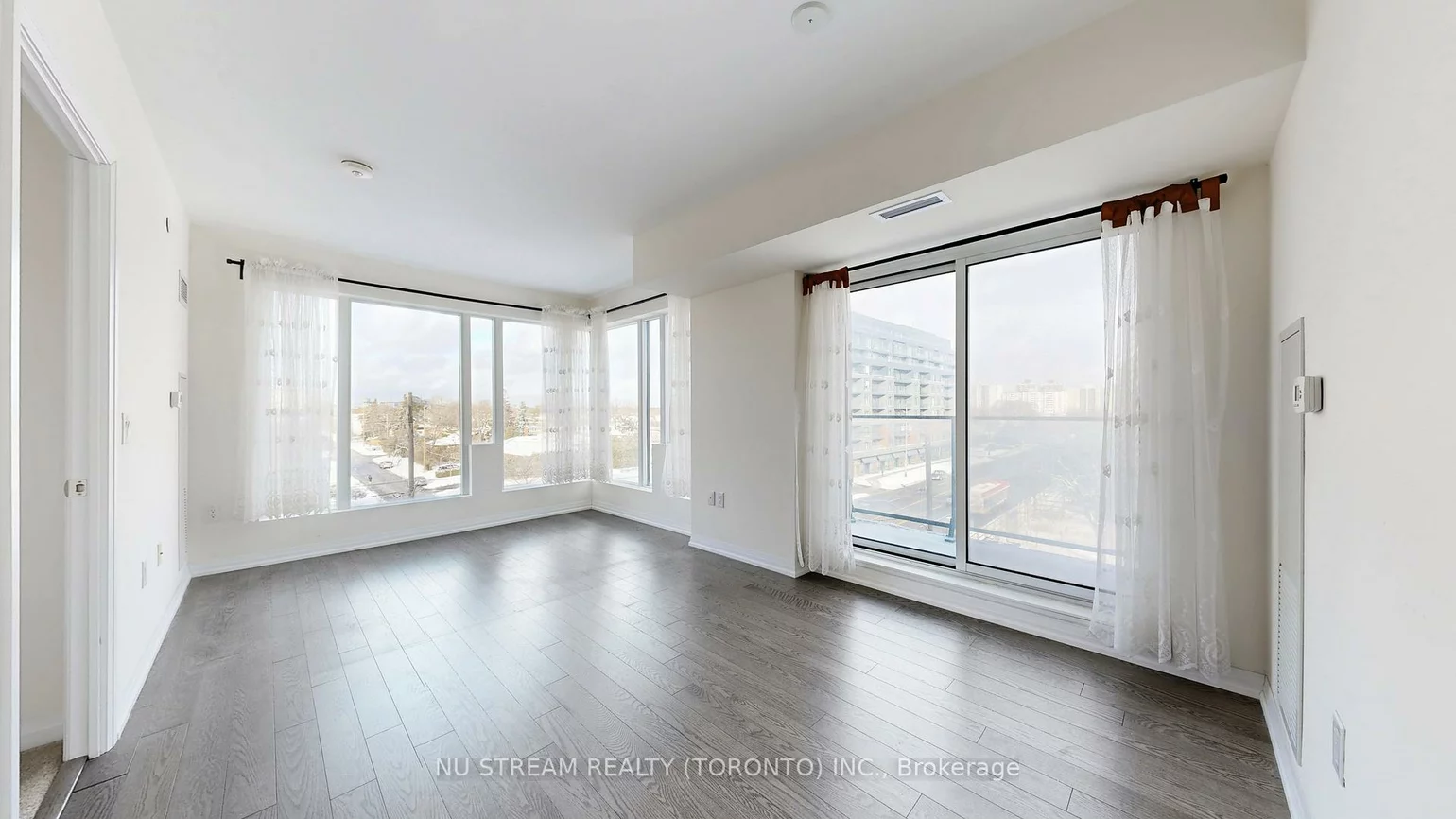 741, Sheppard, Clanton Park, Toronto