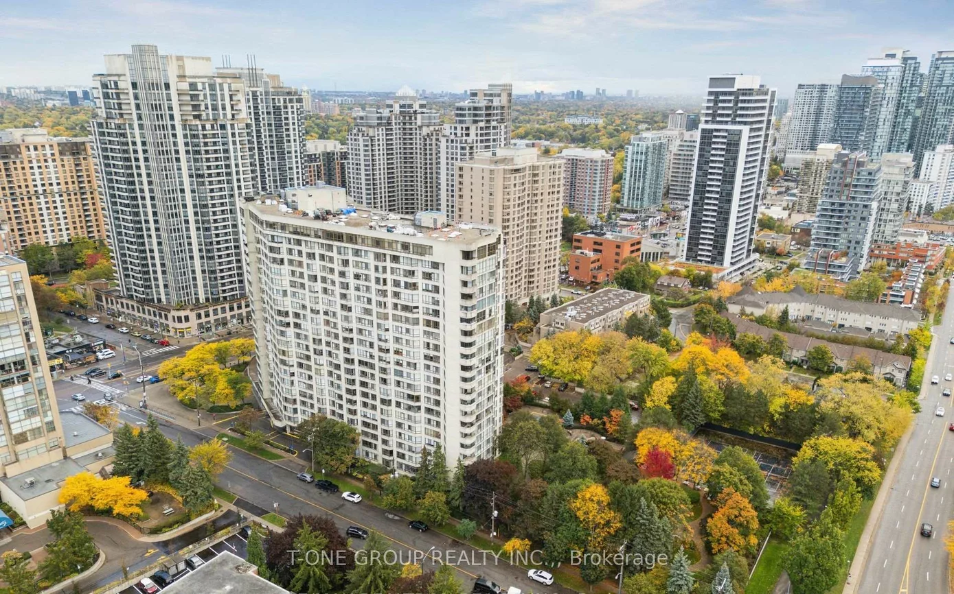 5444, Yonge, Willowdale West, Toronto