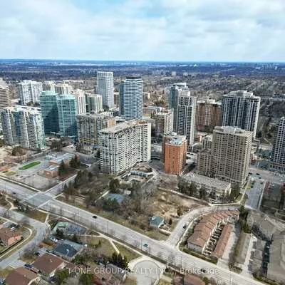 5444, Yonge, Willowdale West, Toronto