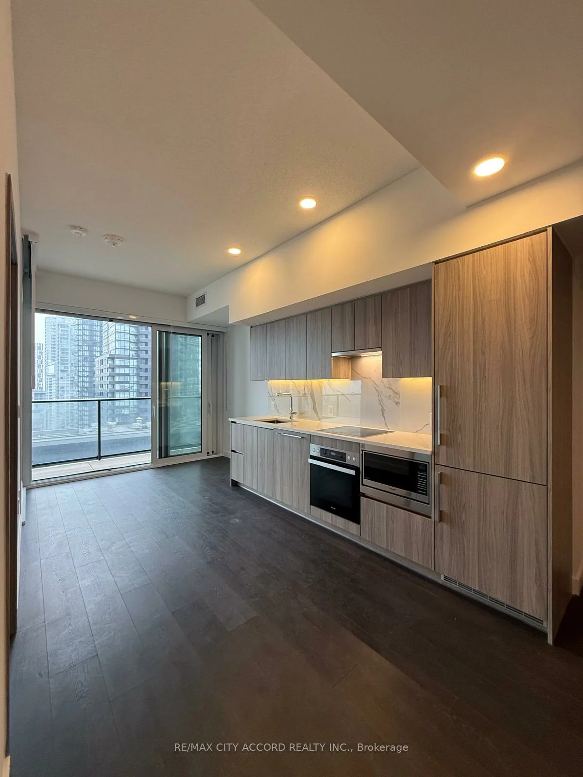 3, Concord City Place, Waterfront Communities C1, Toronto