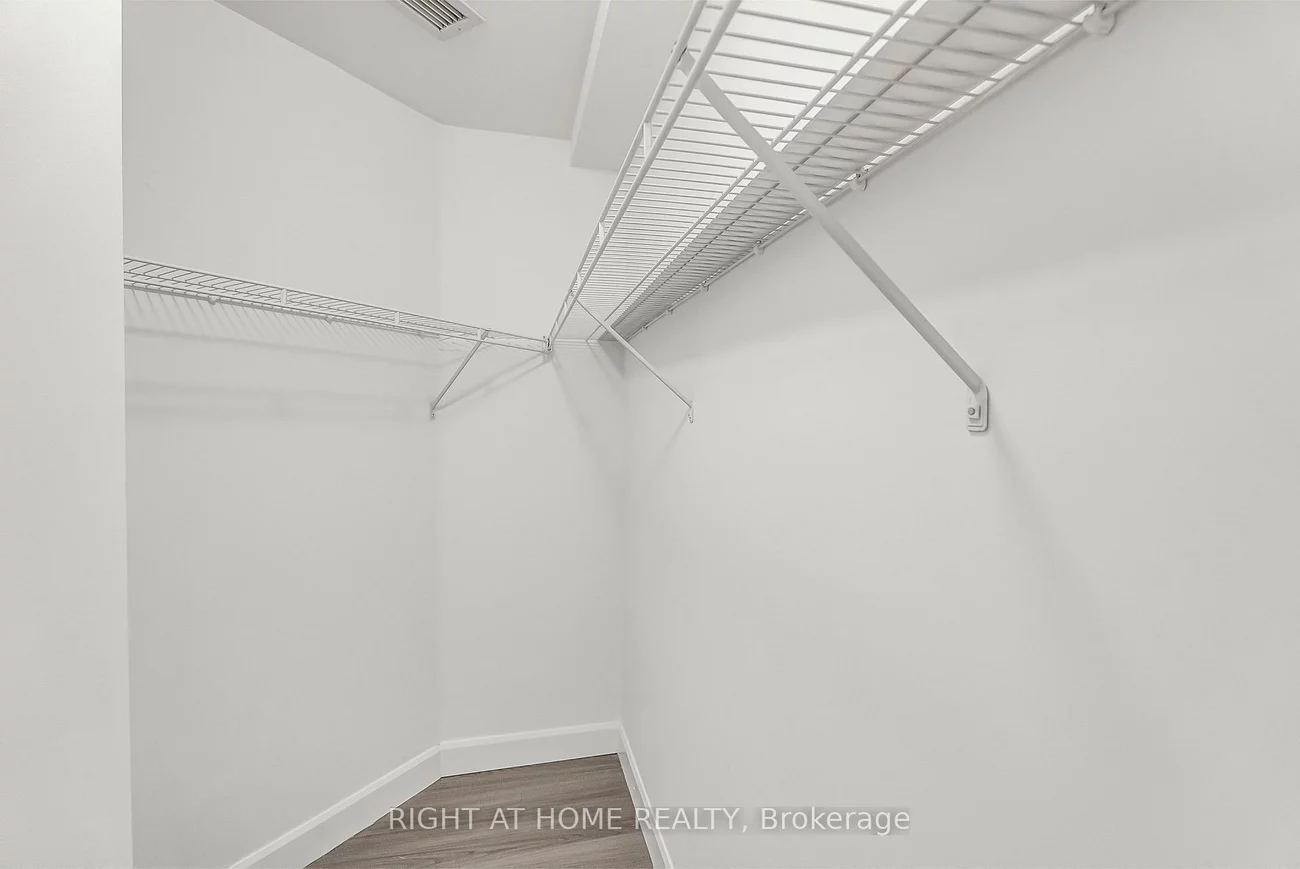 8, York, Waterfront Communities C1, Toronto