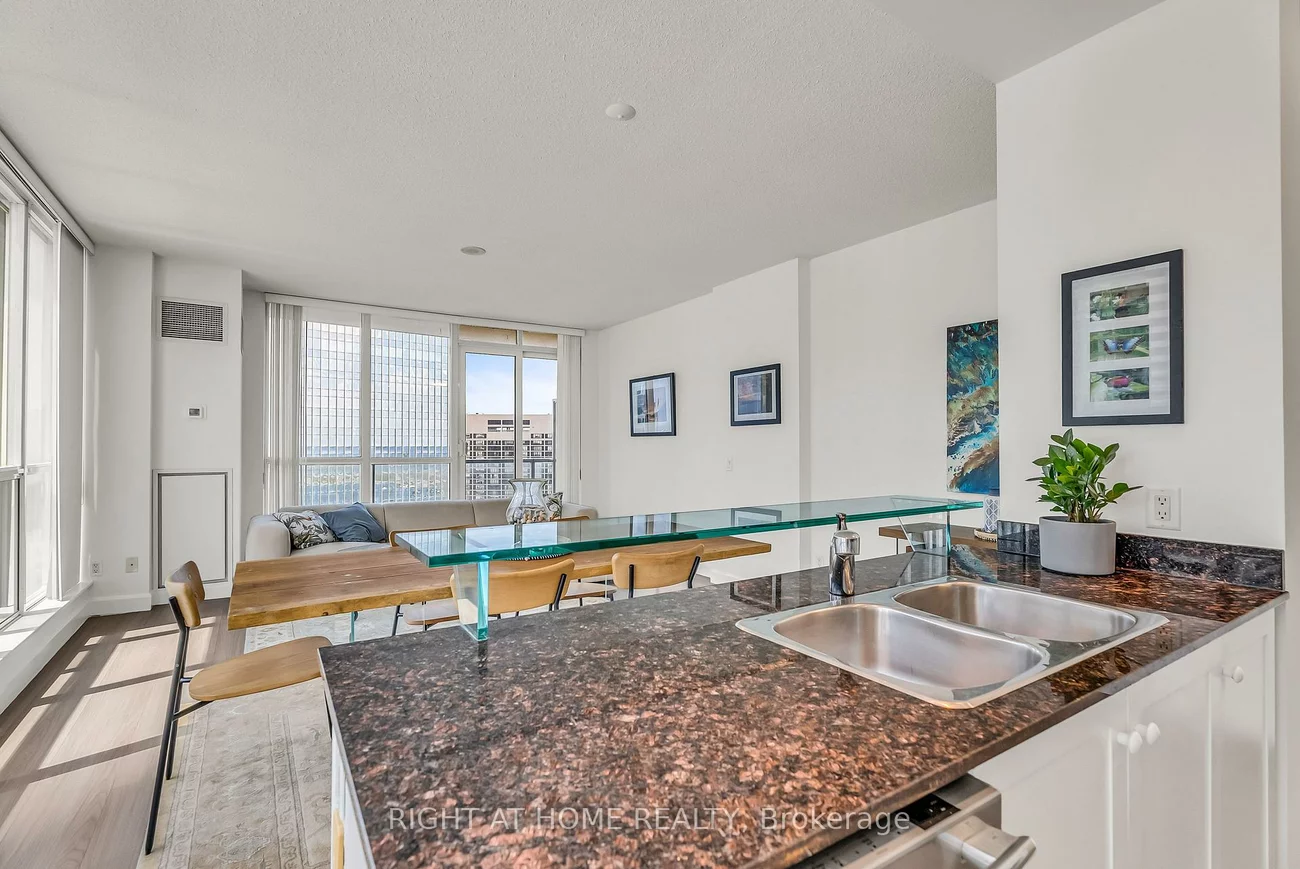 8, York, Waterfront Communities C1, Toronto