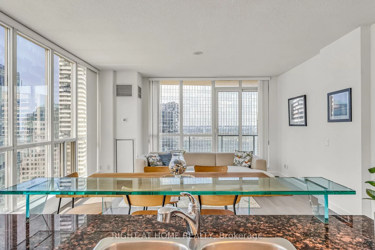 8, York, Waterfront Communities C1, Toronto