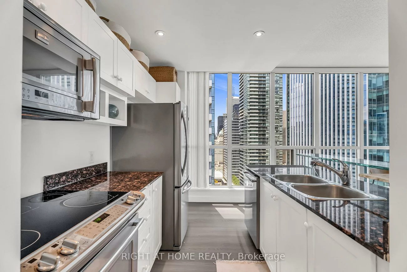 8, York, Waterfront Communities C1, Toronto