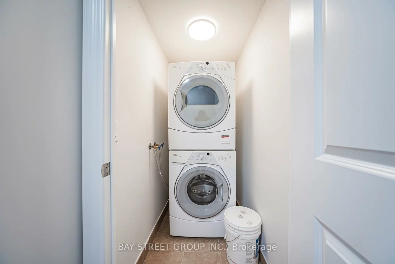 500, Doris, Willowdale East, Toronto