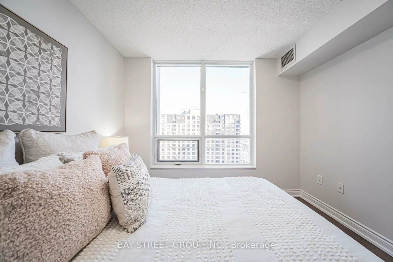 500, Doris, Willowdale East, Toronto