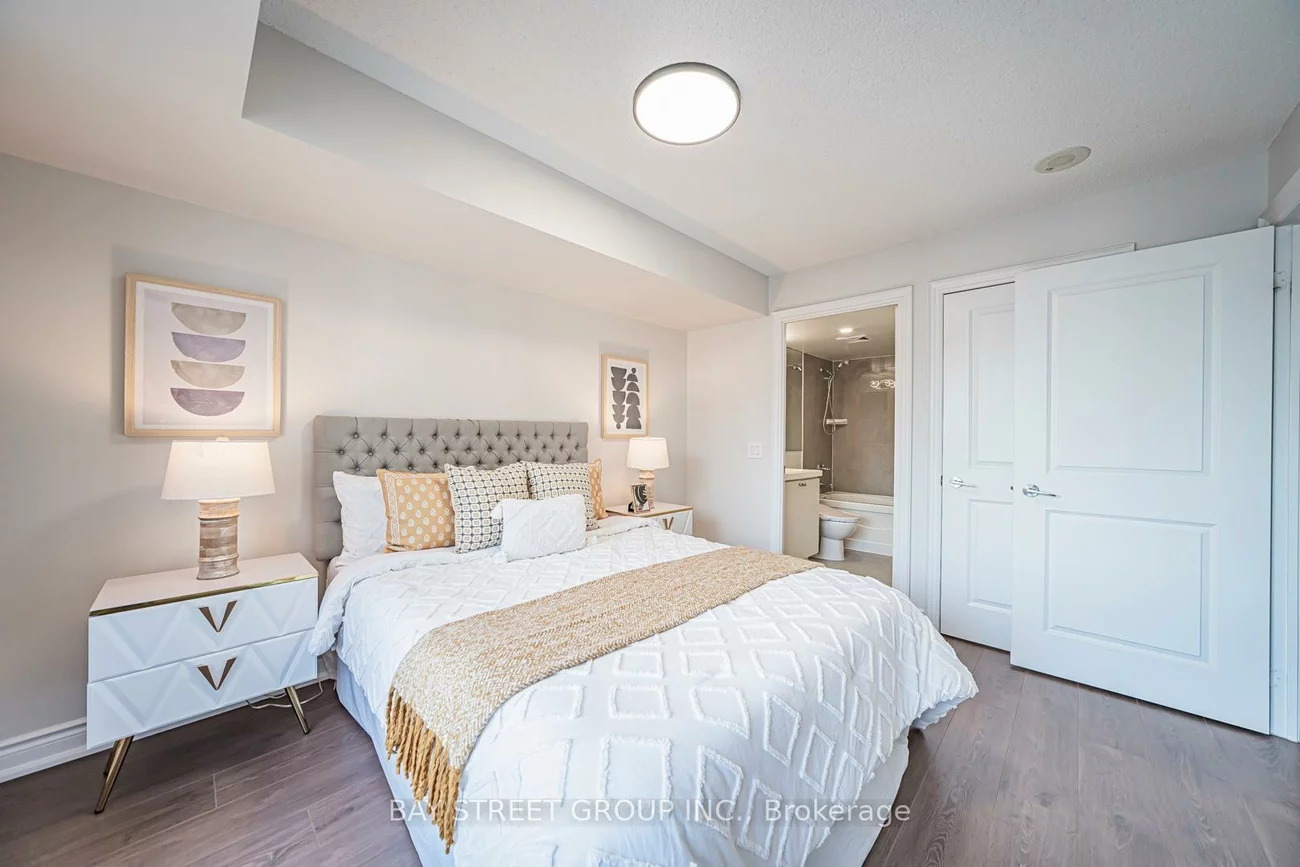 500, Doris, Willowdale East, Toronto