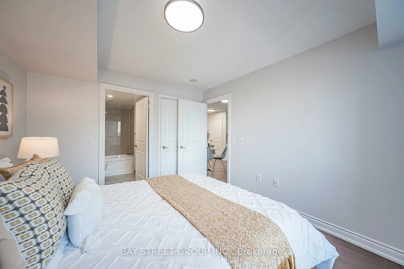 500, Doris, Willowdale East, Toronto