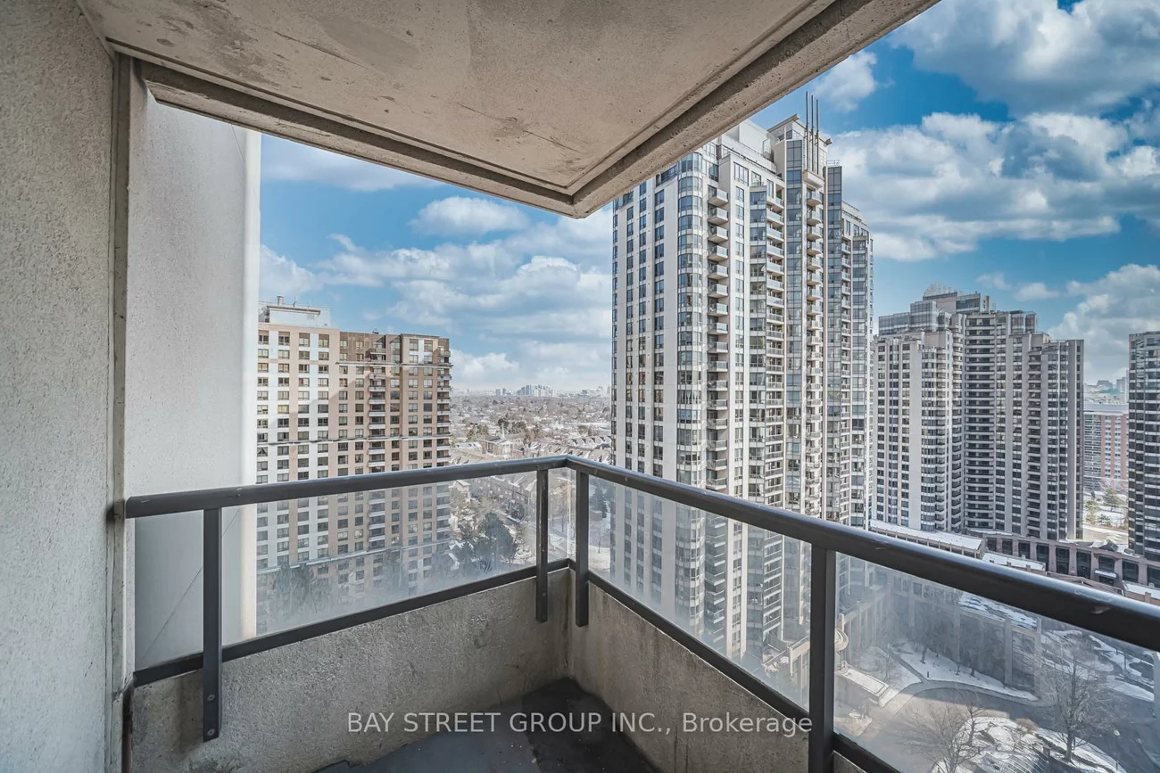 500, Doris, Willowdale East, Toronto