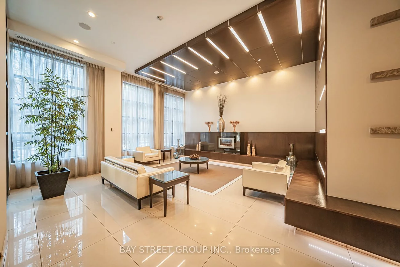 500, Doris, Willowdale East, Toronto