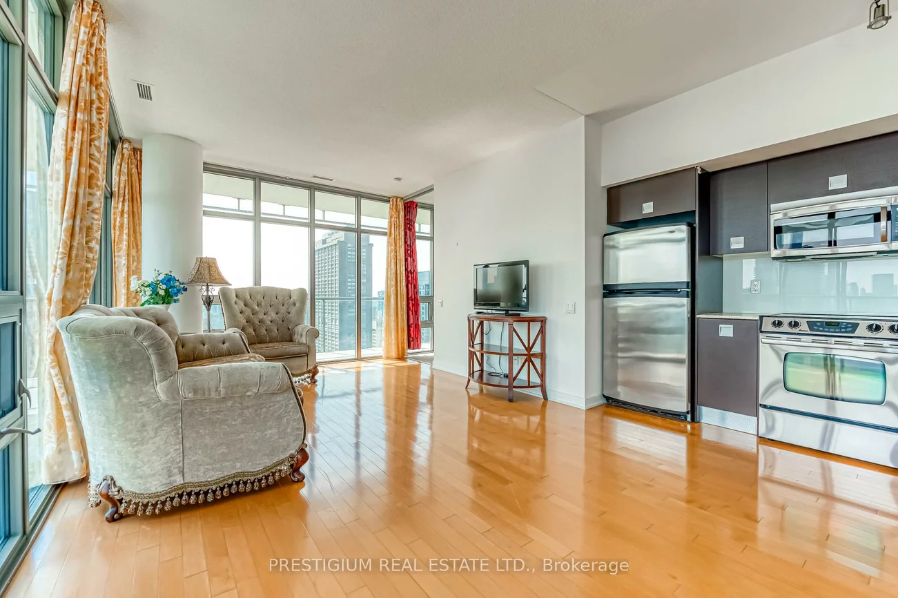 33, CHARLES, Church-Yonge Corridor, Toronto