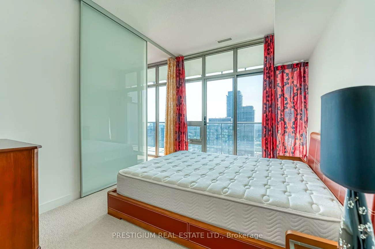 33, CHARLES, Church-Yonge Corridor, Toronto