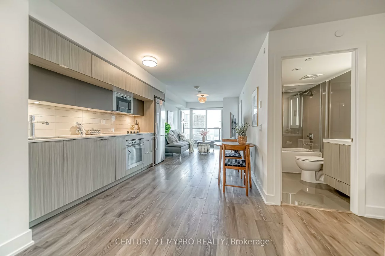 585, Bloor, North St. James Town, Toronto