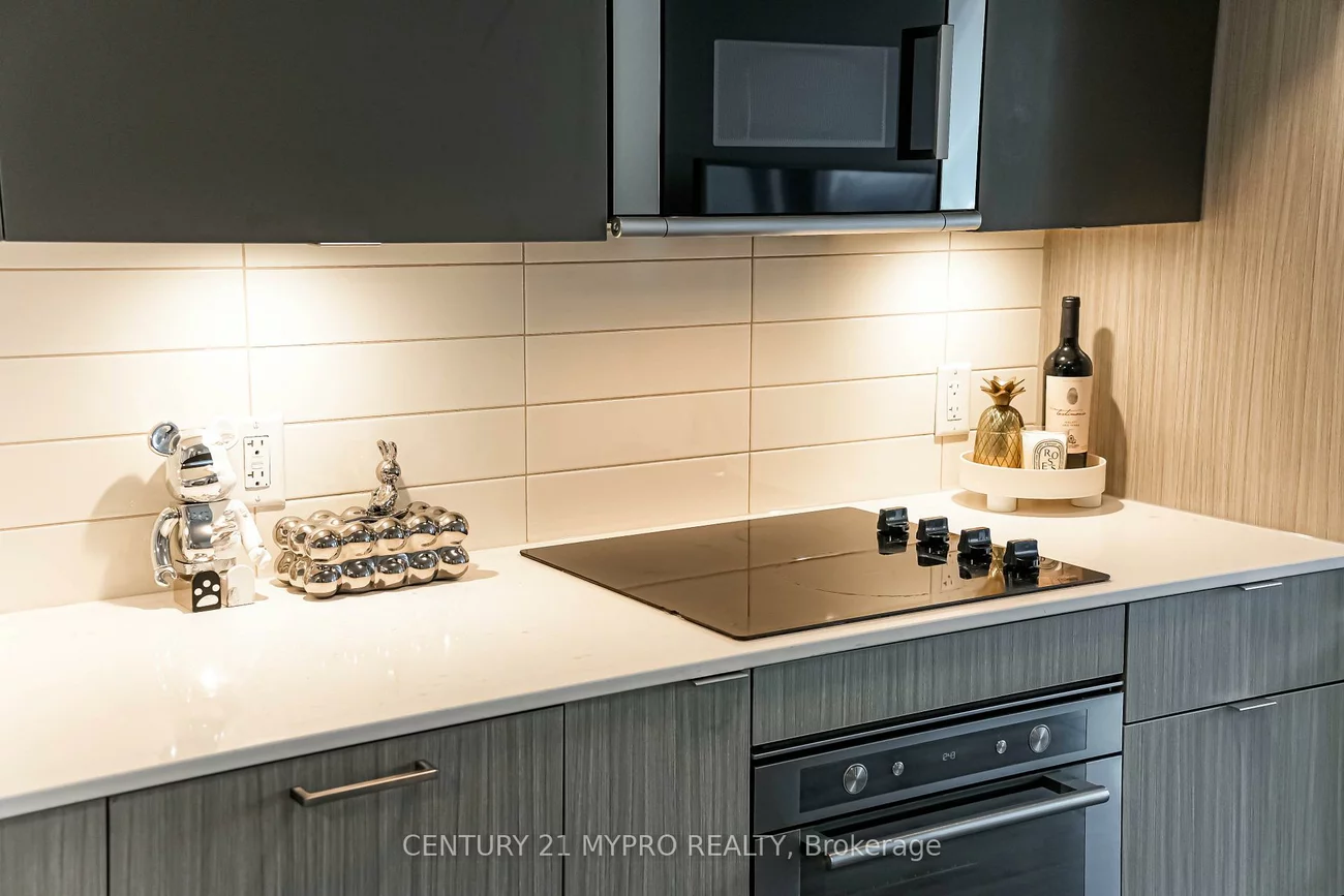 585, Bloor, North St. James Town, Toronto