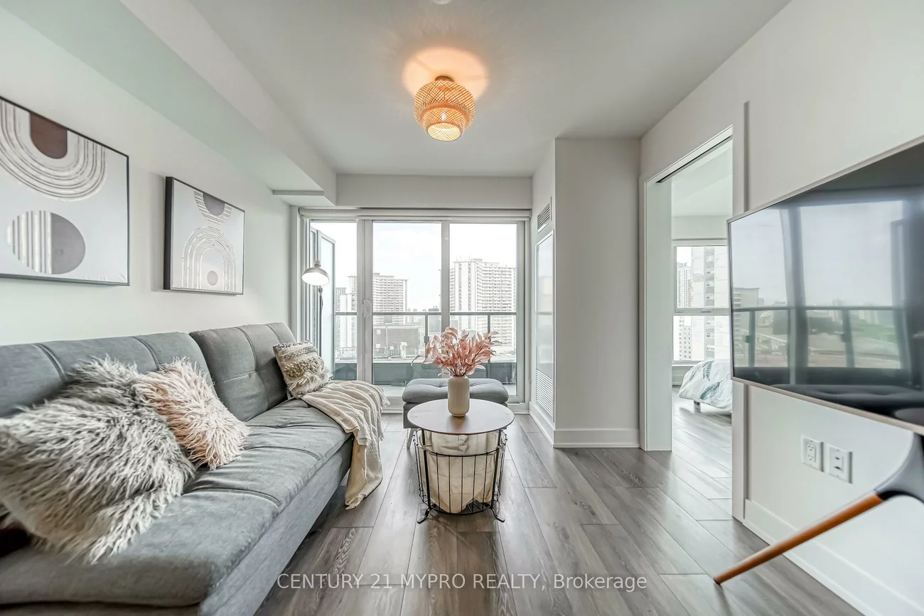 585, Bloor, North St. James Town, Toronto