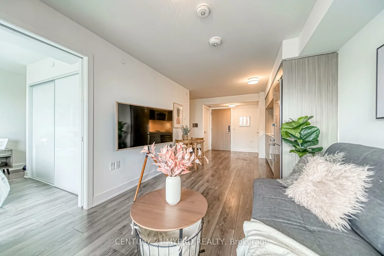 585, Bloor, North St. James Town, Toronto