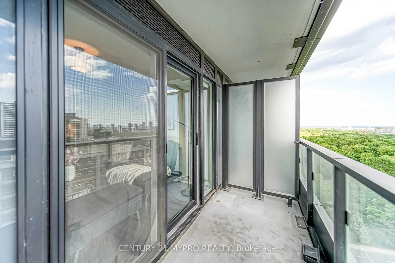 585, Bloor, North St. James Town, Toronto