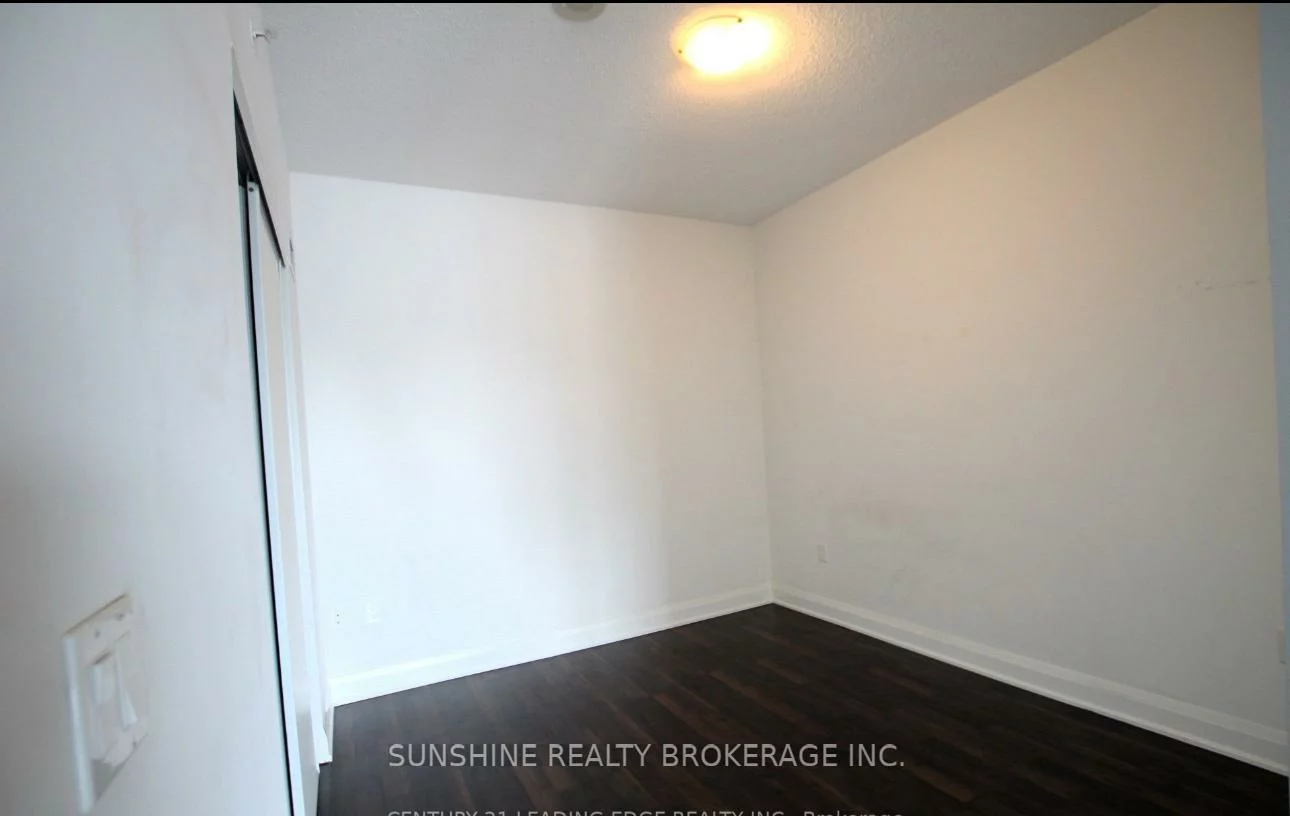 160, Vanderhoof, Thorncliffe Park, Toronto