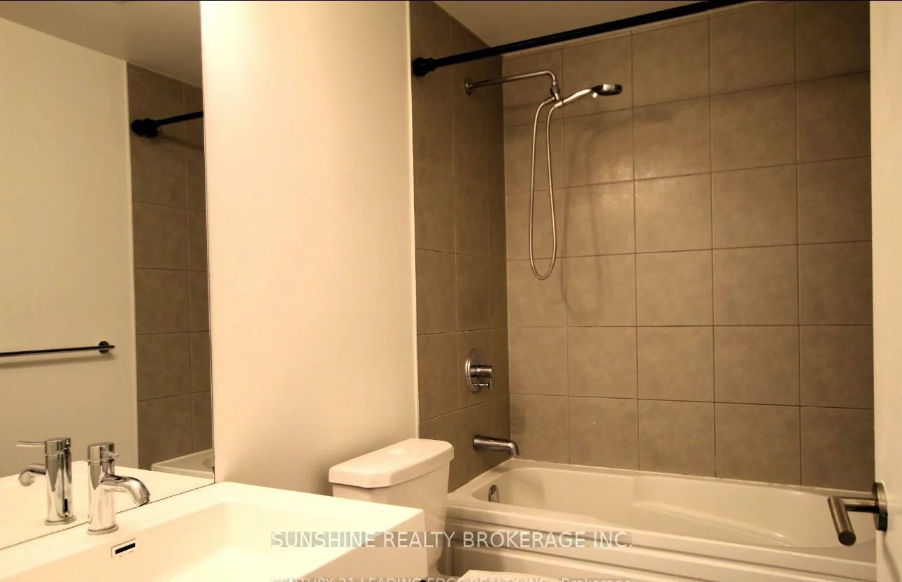 160, Vanderhoof, Thorncliffe Park, Toronto