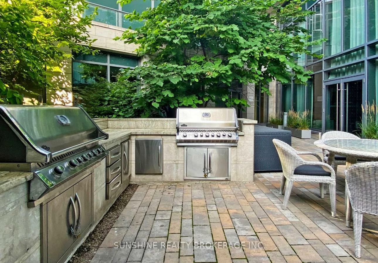 160, Vanderhoof, Thorncliffe Park, Toronto