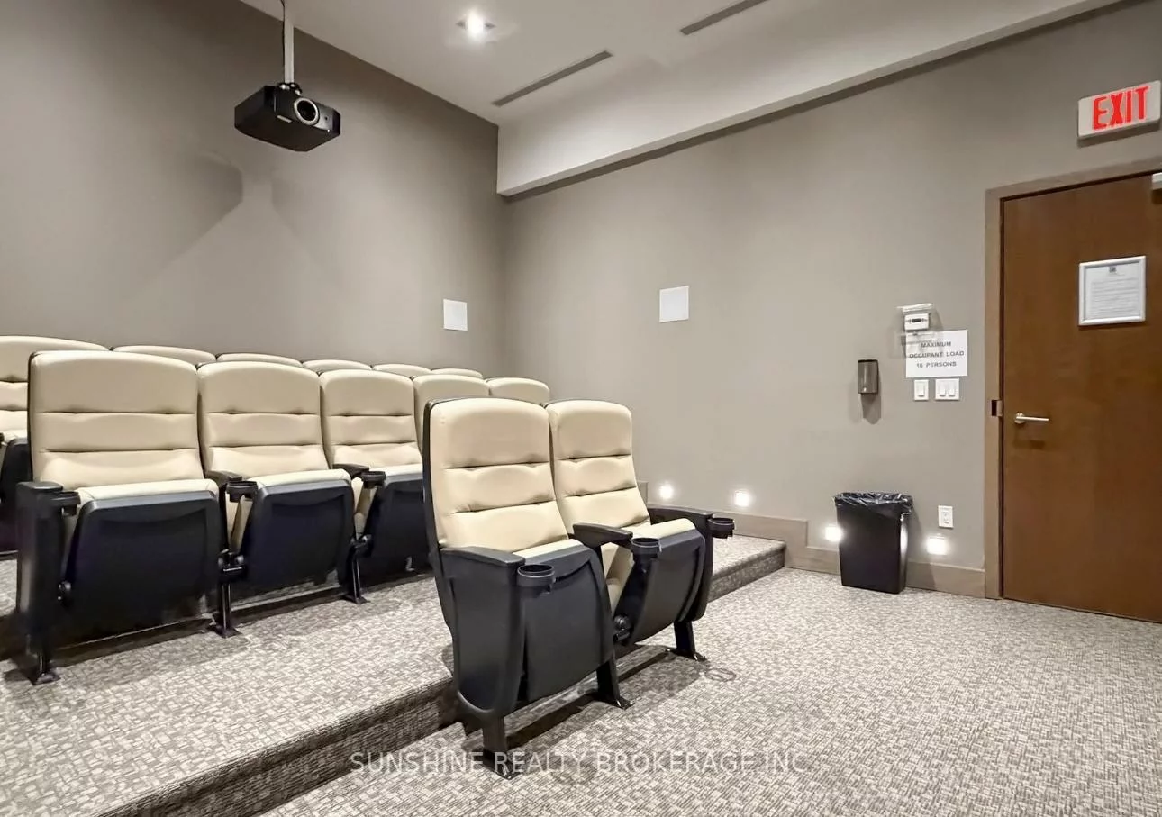 160, Vanderhoof, Thorncliffe Park, Toronto