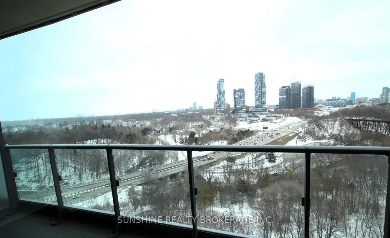 160, Vanderhoof, Thorncliffe Park, Toronto