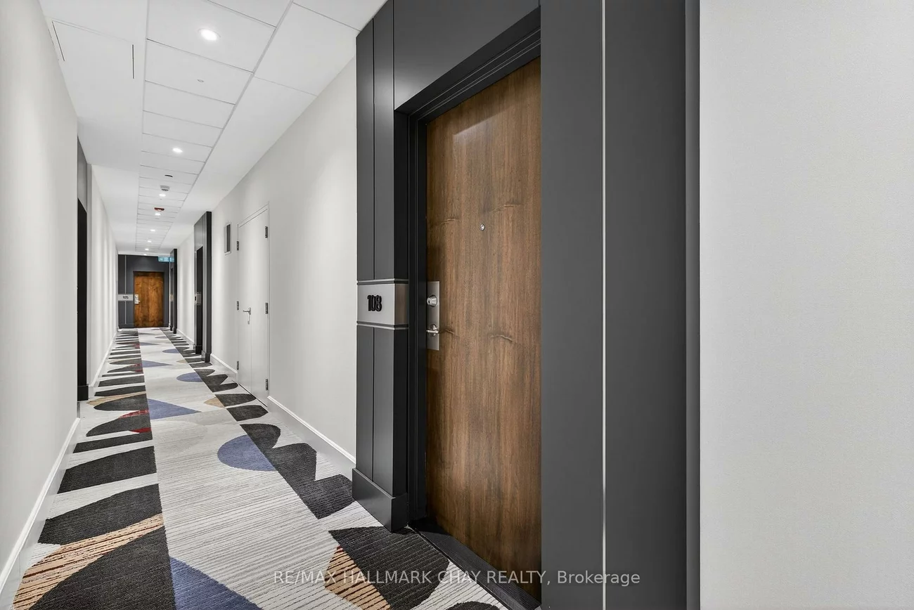 701, Sheppard, Clanton Park, Toronto