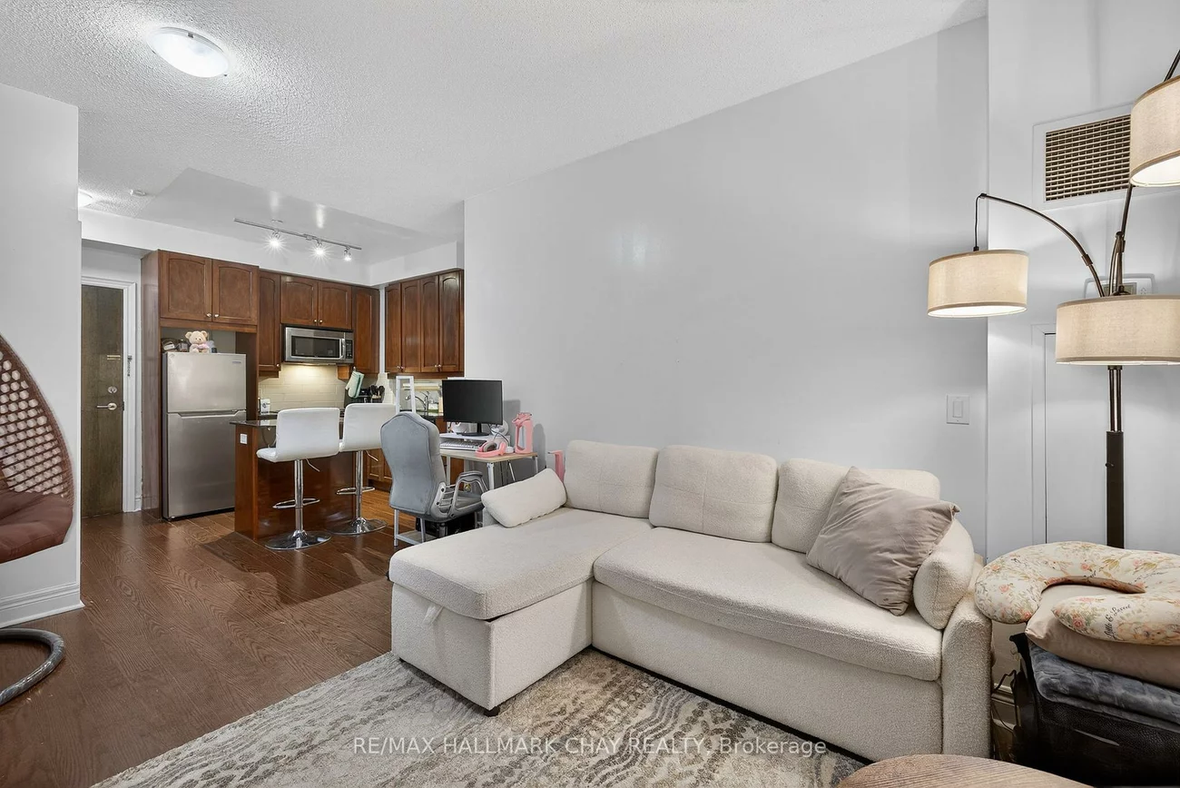 701, Sheppard, Clanton Park, Toronto