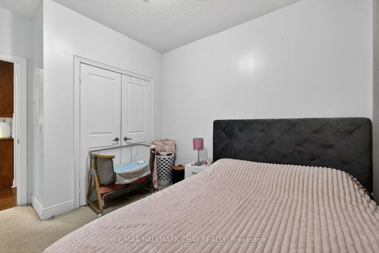 701, Sheppard, Clanton Park, Toronto
