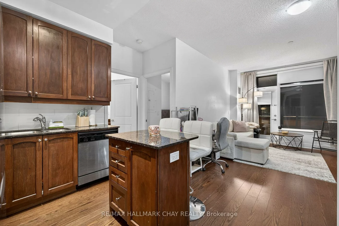 701, Sheppard, Clanton Park, Toronto