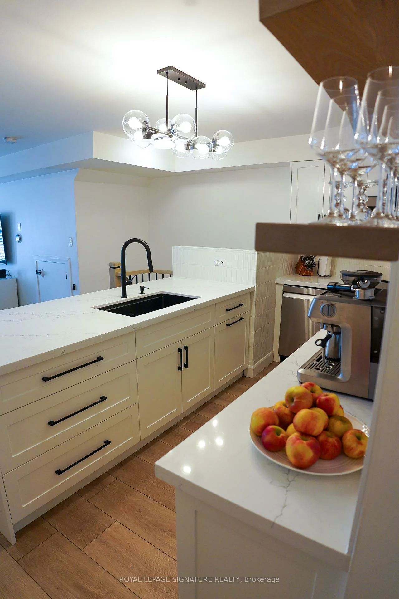 118, Finch, Newtonbrook West, Toronto