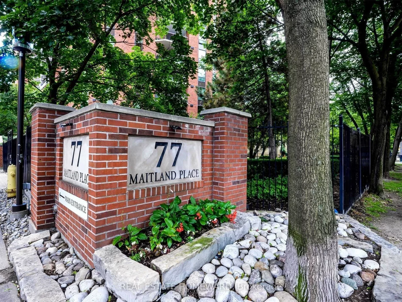 77, Maitland, Cabbagetown-South St. James Town, Toronto