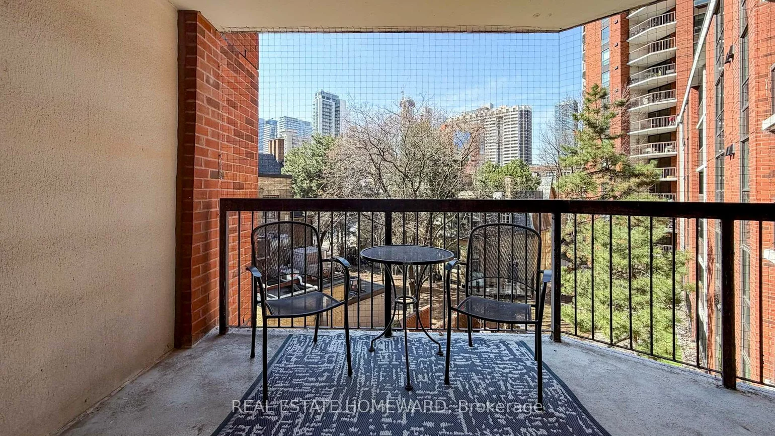 77, Maitland, Cabbagetown-South St. James Town, Toronto