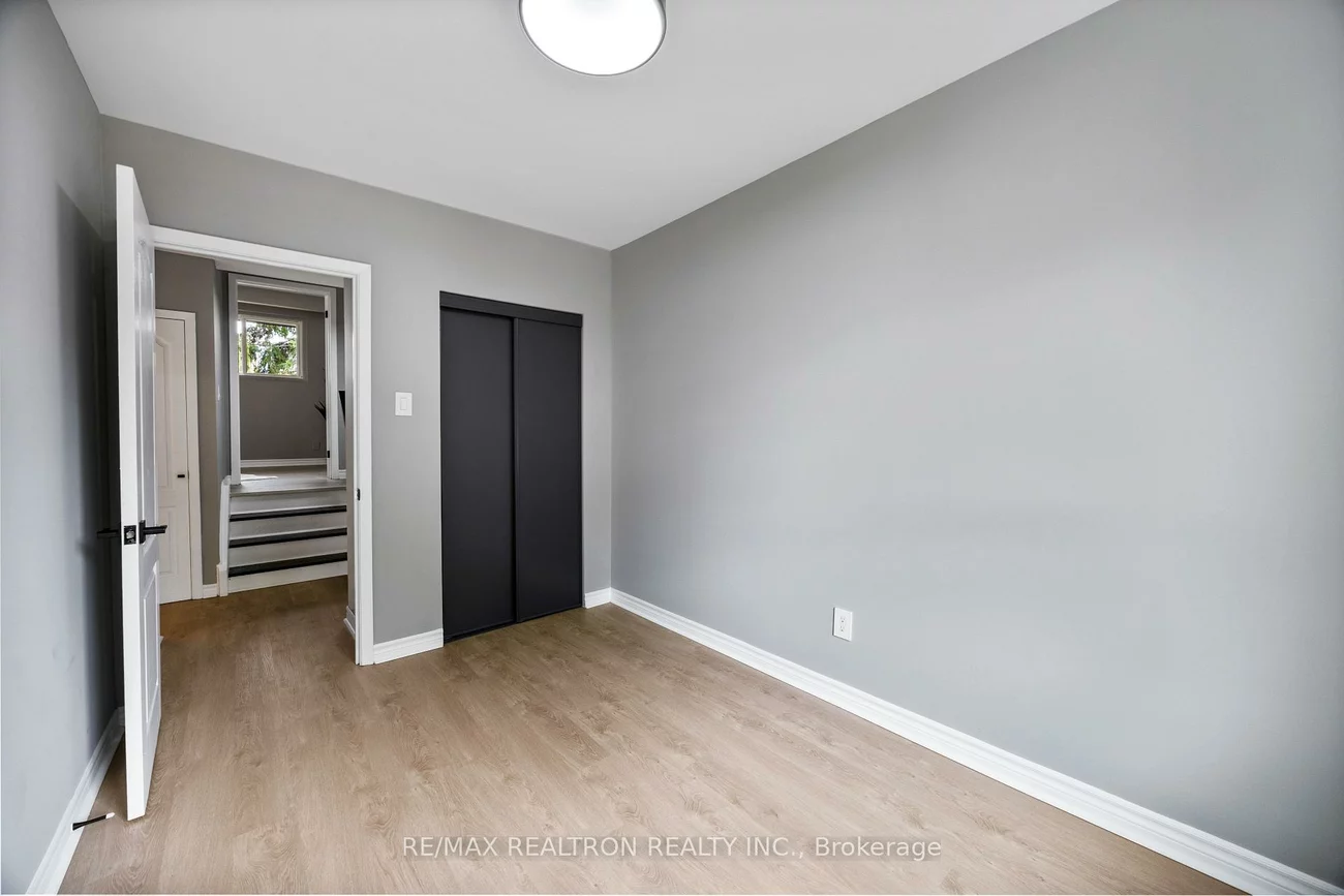 65, Godstone, Don Valley Village, Toronto