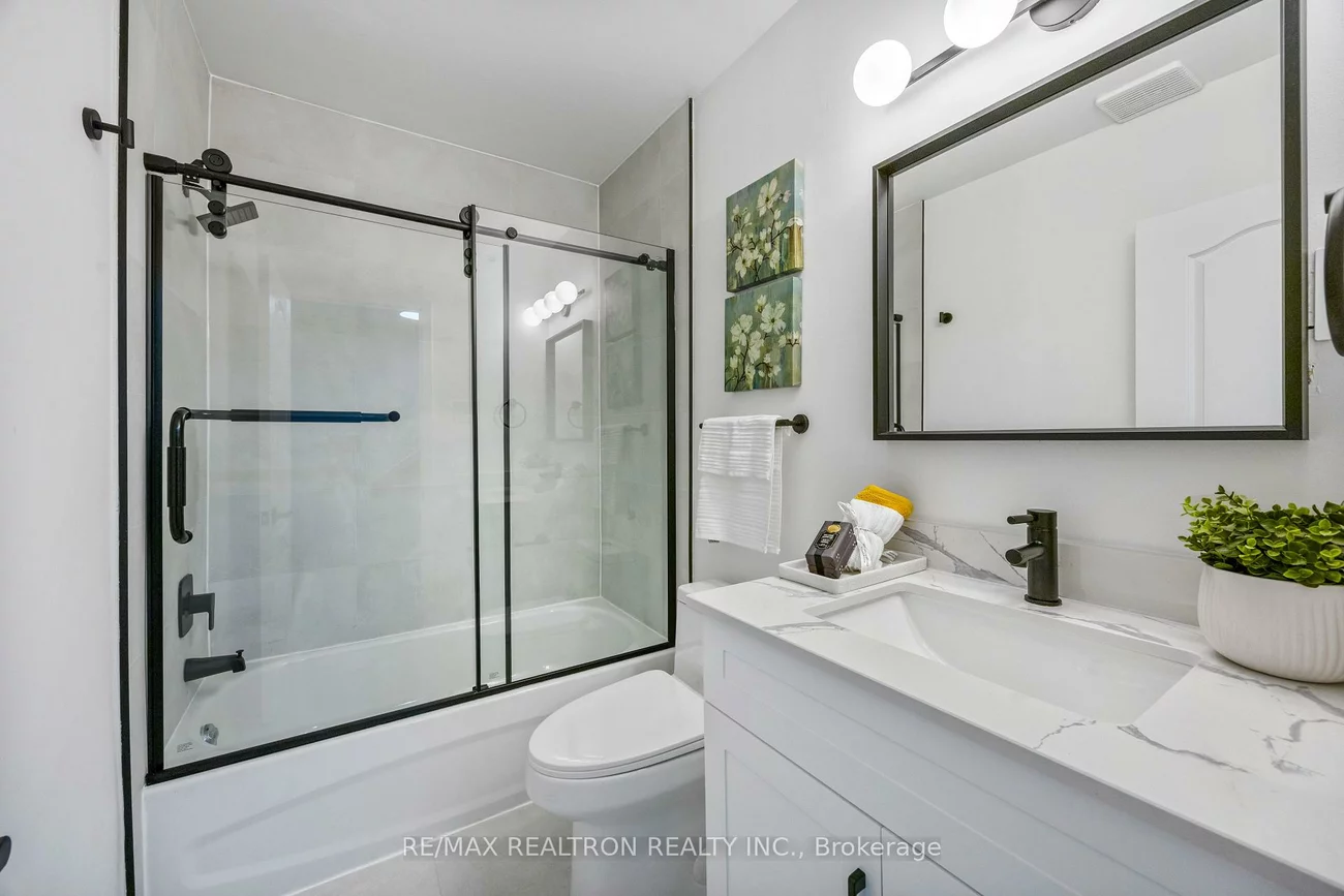 65, Godstone, Don Valley Village, Toronto