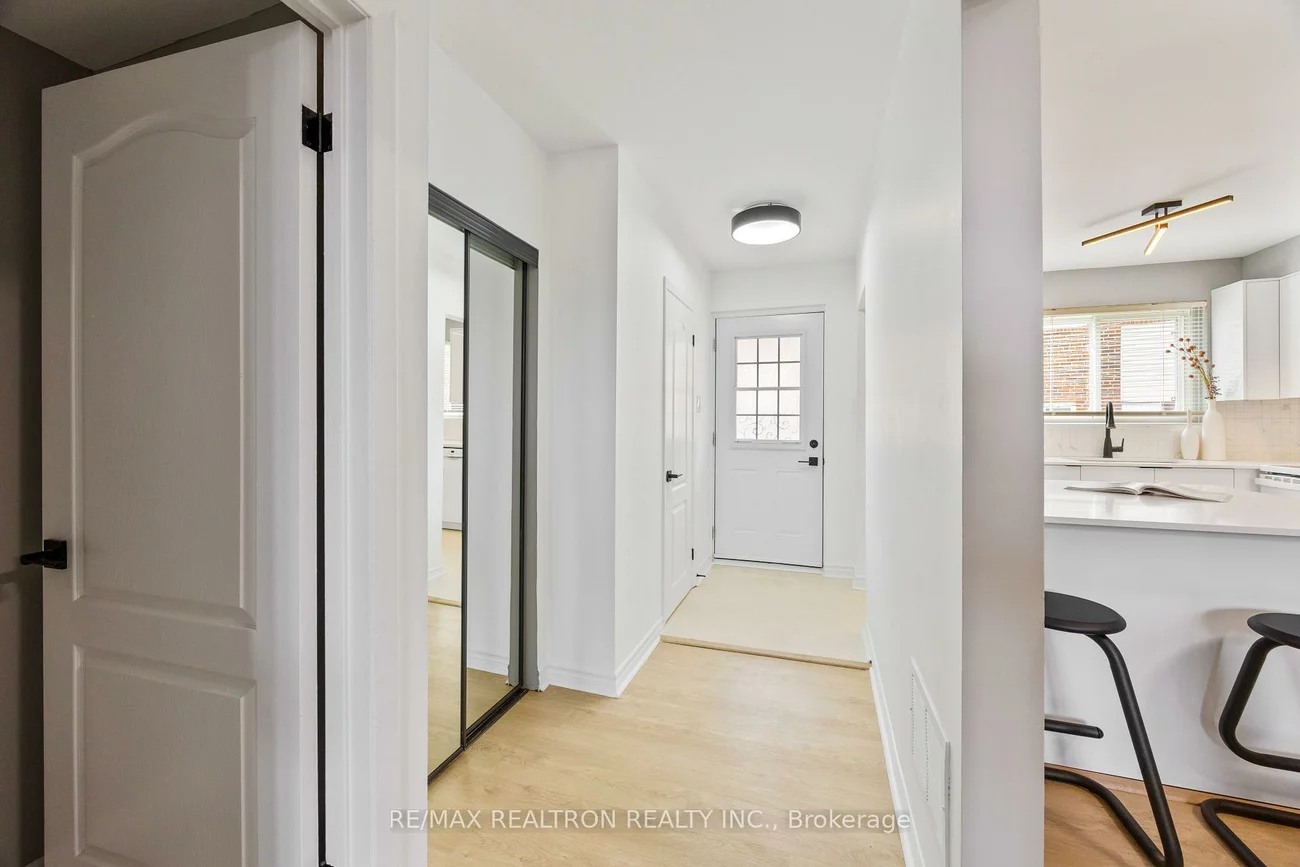 65, Godstone, Don Valley Village, Toronto