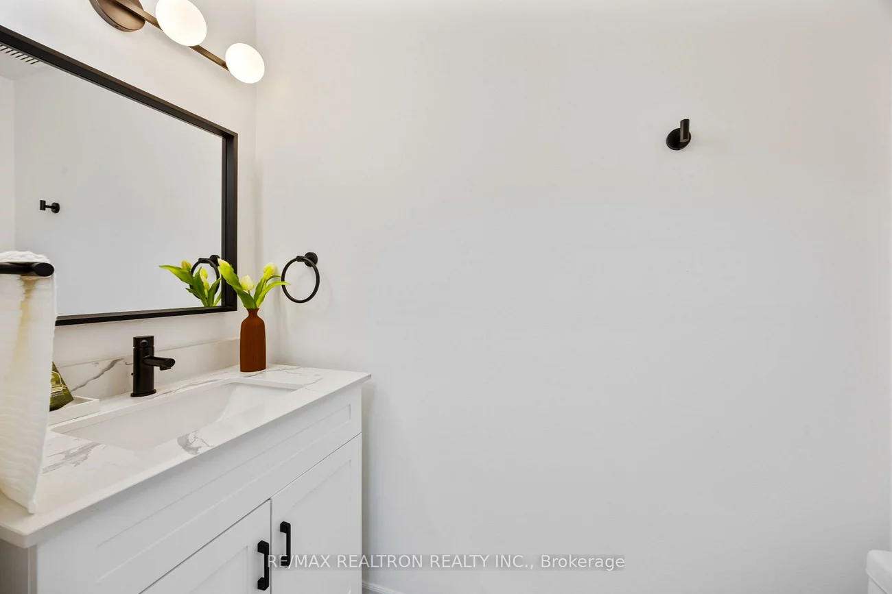 65, Godstone, Don Valley Village, Toronto