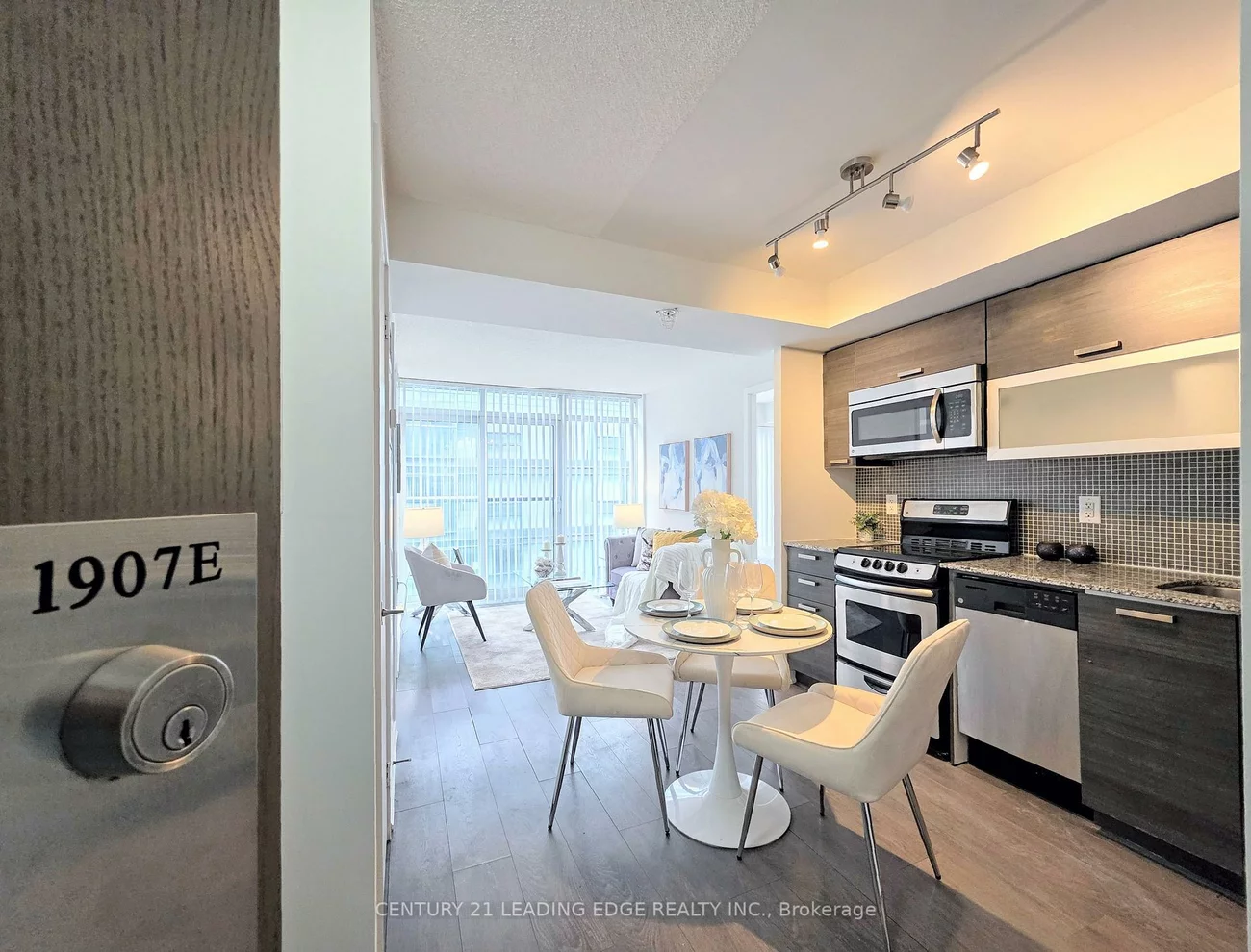 36, Lisgar, Little Portugal, Toronto