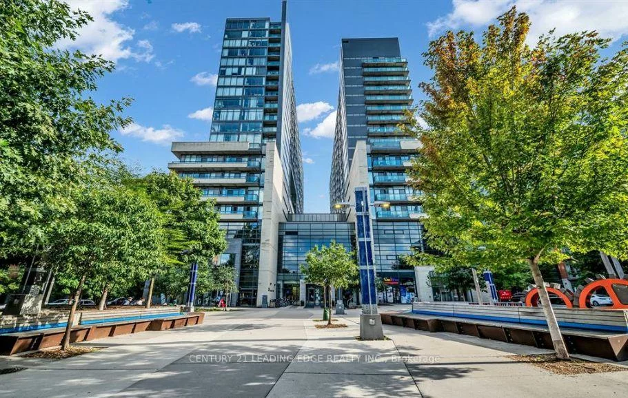 36, Lisgar, Little Portugal, Toronto