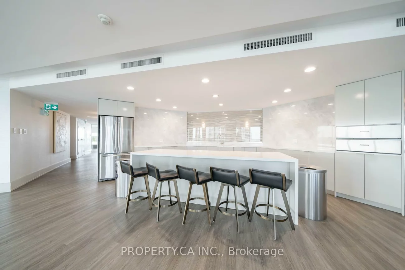 10, Yonge, Waterfront Communities C1, Toronto