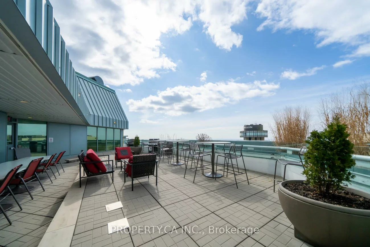 10, Yonge, Waterfront Communities C1, Toronto
