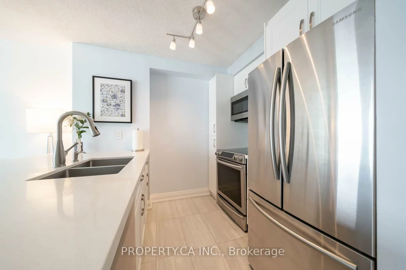 10, Yonge, Waterfront Communities C1, Toronto