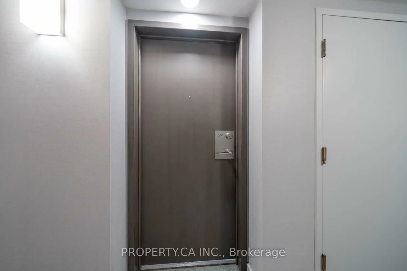 10, Yonge, Waterfront Communities C1, Toronto