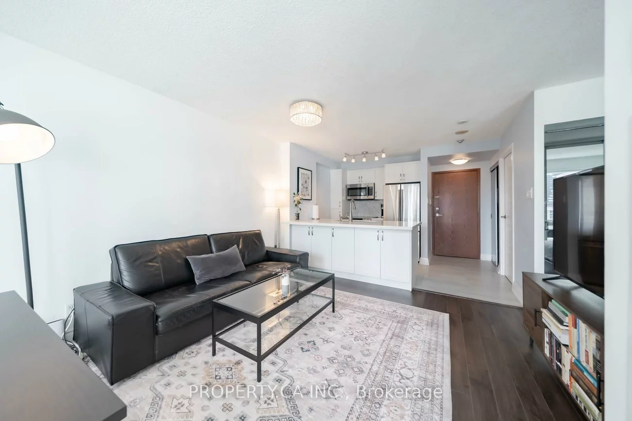 10, Yonge, Waterfront Communities C1, Toronto
