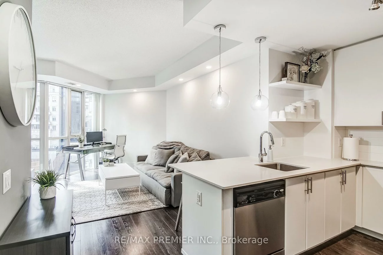 560, Front, Waterfront Communities C1, Toronto
