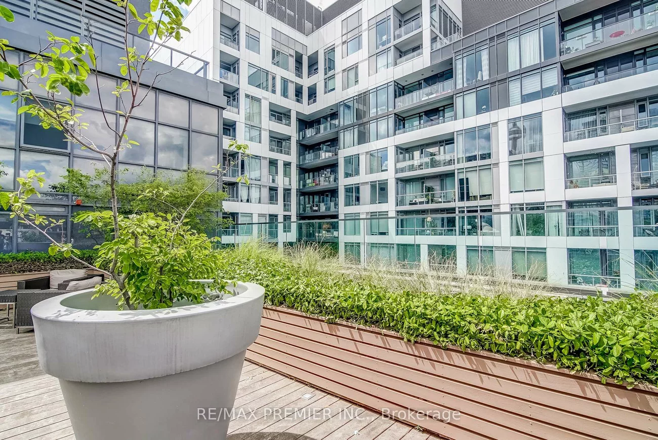 560, Front, Waterfront Communities C1, Toronto