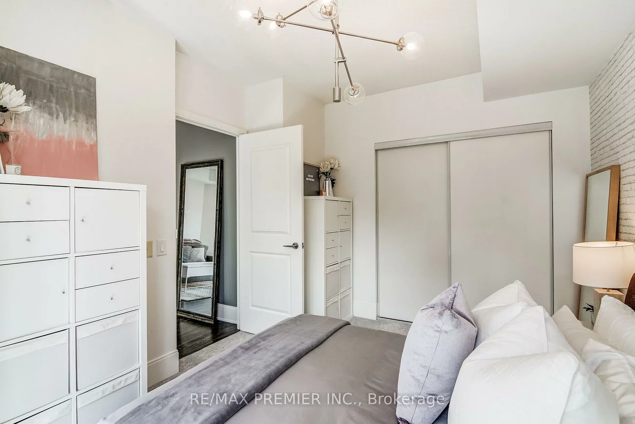 560, Front, Waterfront Communities C1, Toronto
