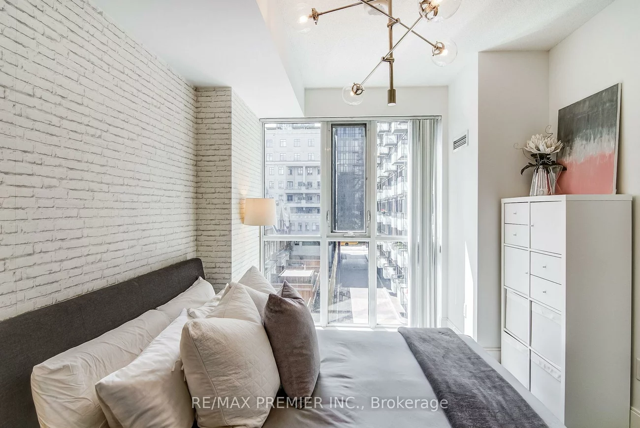 560, Front, Waterfront Communities C1, Toronto